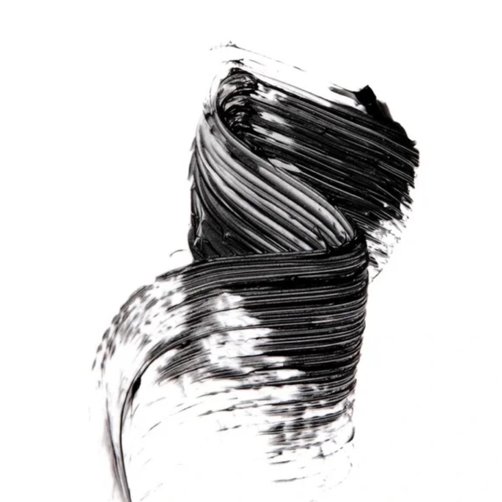 Floss Bold Black Mascara - Picture 2 of 3